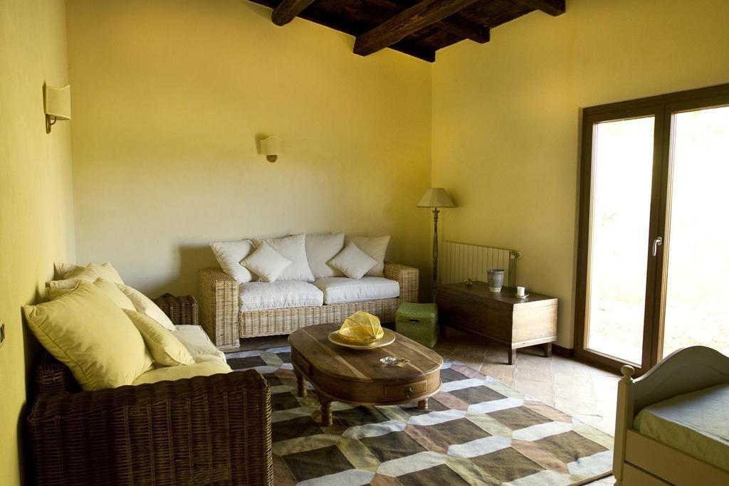 Agriturismo Borgo Serafino Mangone  Exterior photo