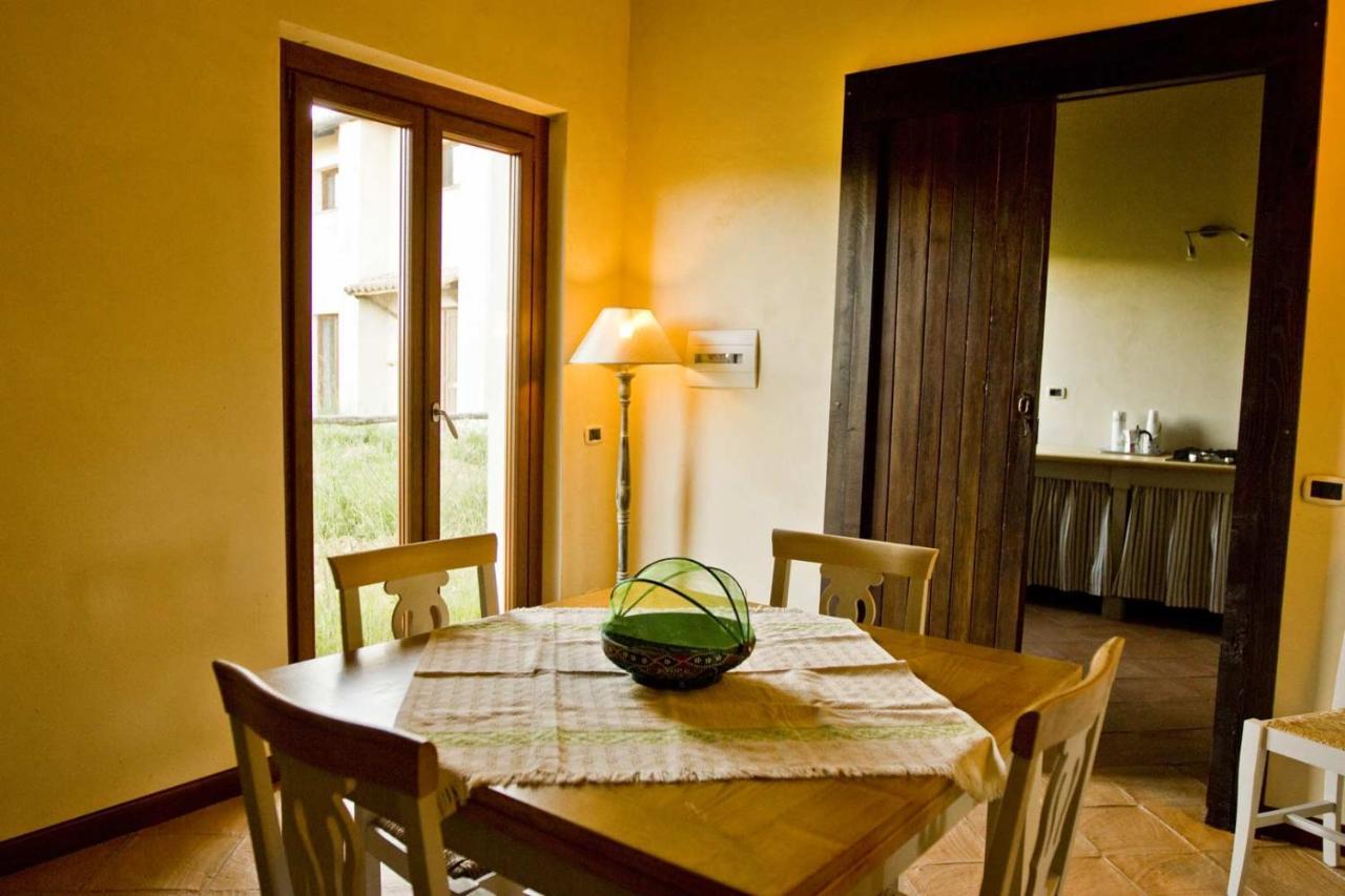 Agriturismo Borgo Serafino Mangone  Exterior photo