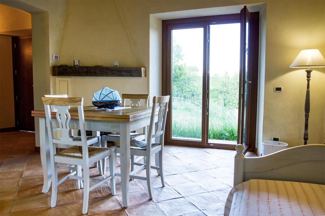 Agriturismo Borgo Serafino Mangone  Exterior photo